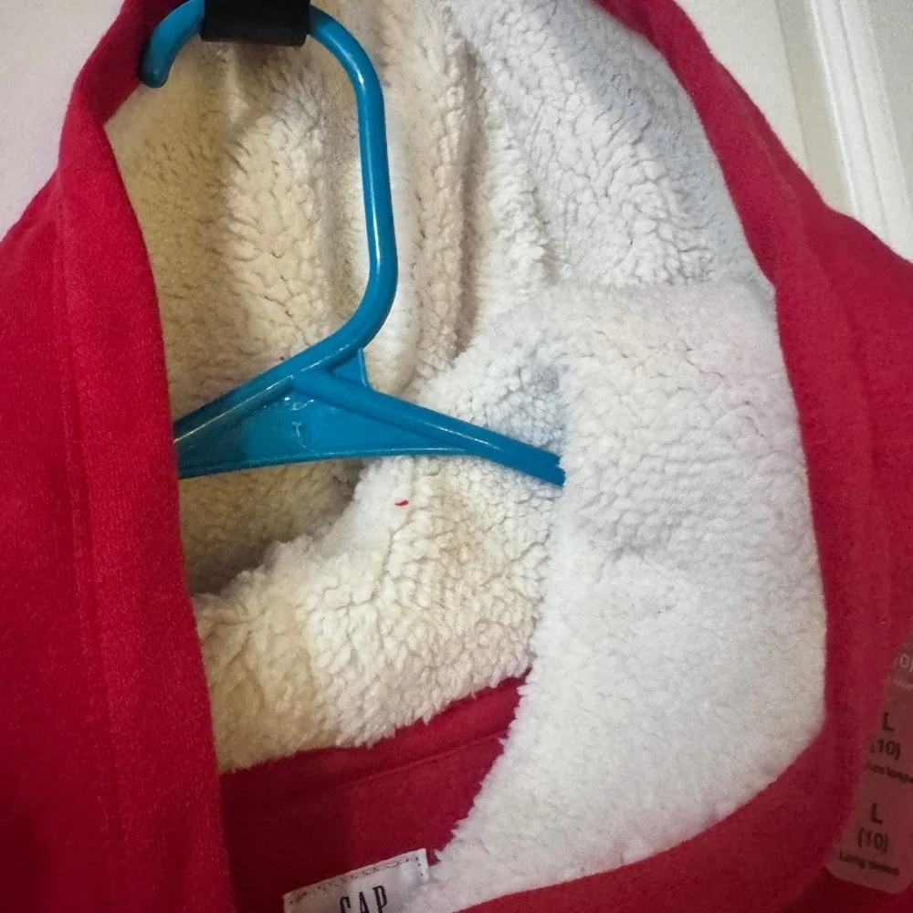 NWT GAP Kids Vibrant Red Sweatshirt Size Large